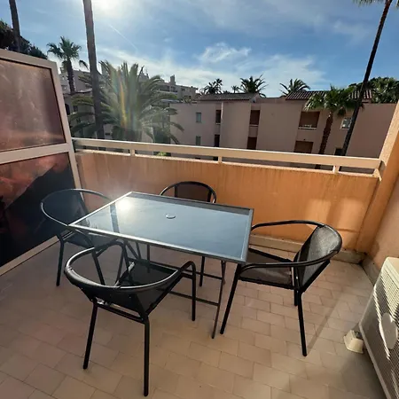 Appartement Cosy Avec Terrasse *